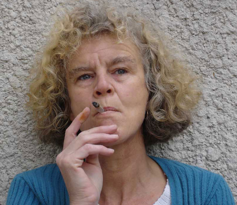 annie abrahams rookt